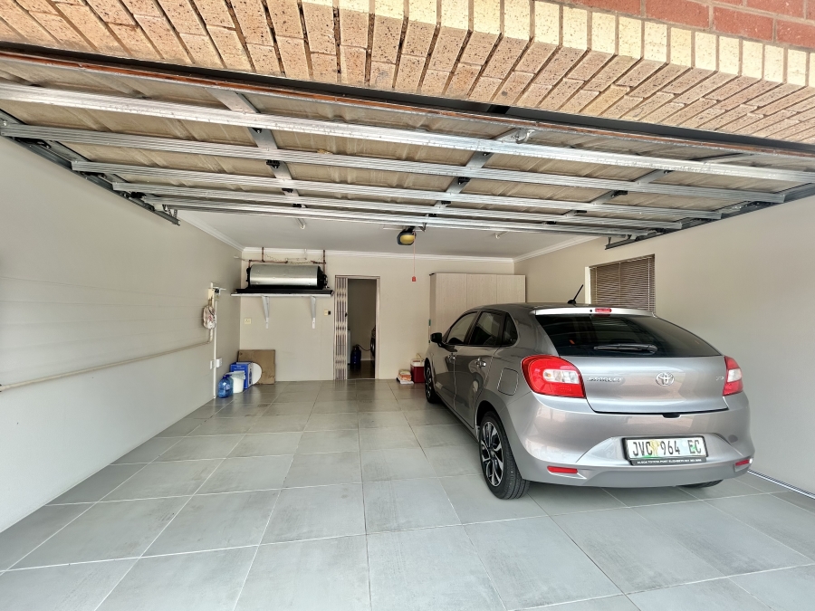 3 Bedroom Property for Sale in Wavecrest Eastern Cape